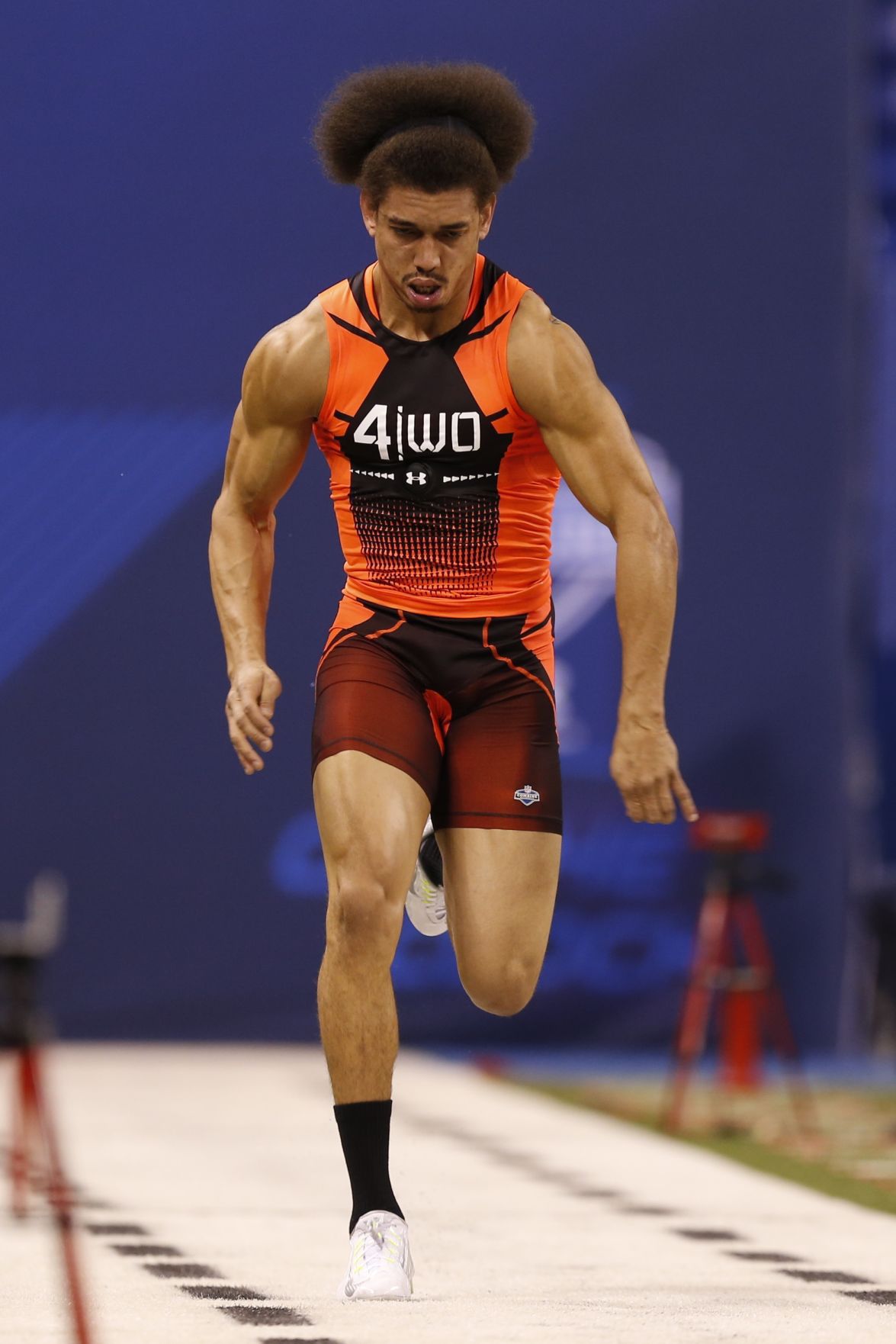 Broad: Kenny Bell
